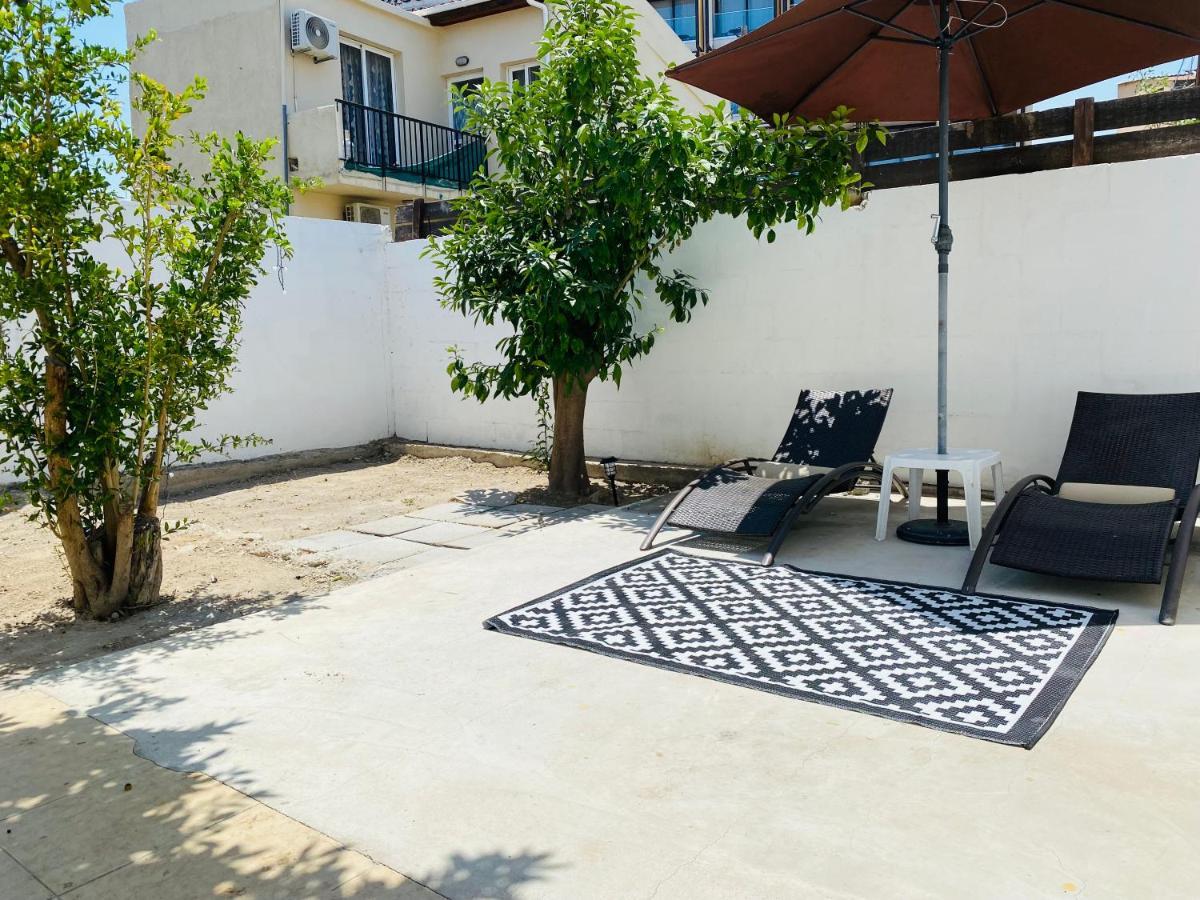 Serena'S 2-Br Apartment In Larnaca Exteriér fotografie
