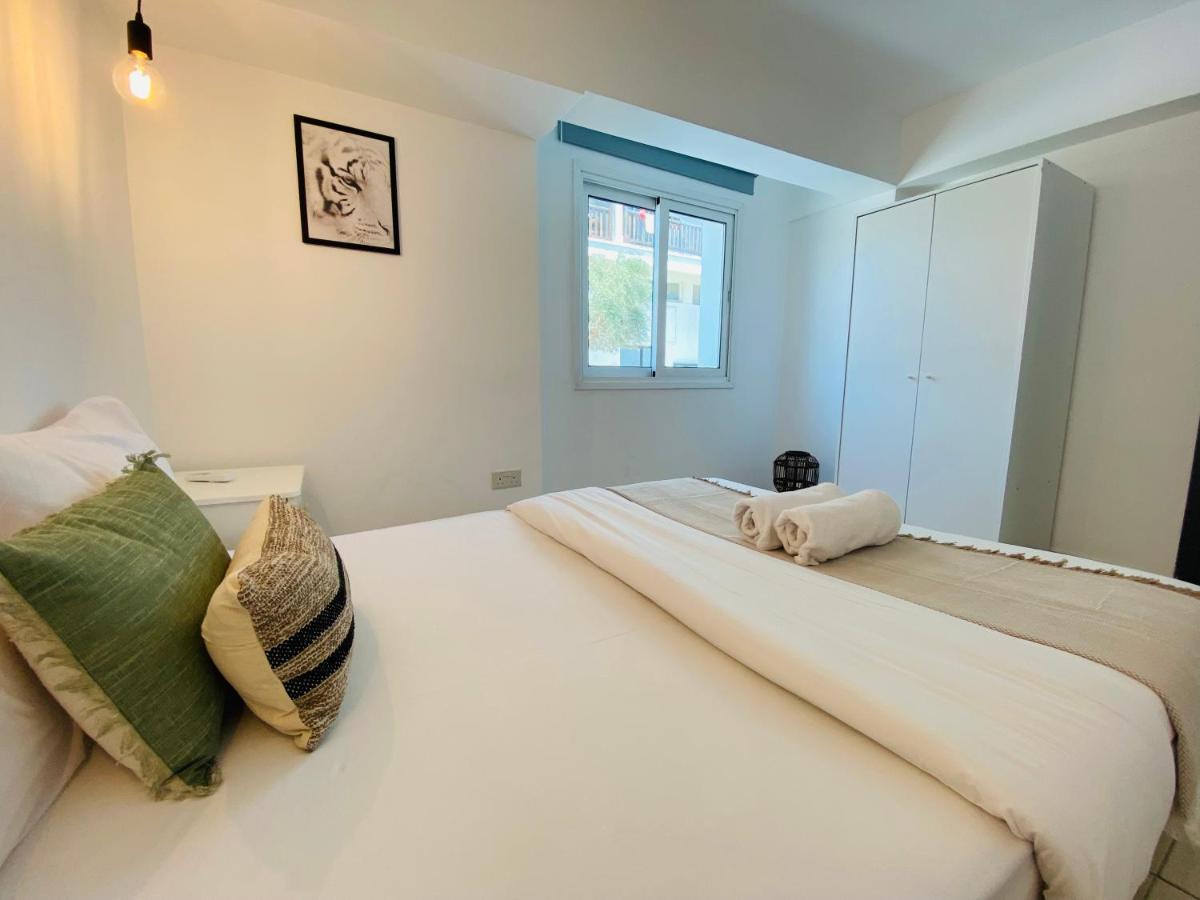 Serena'S 2-Br Apartment In Larnaca Exteriér fotografie